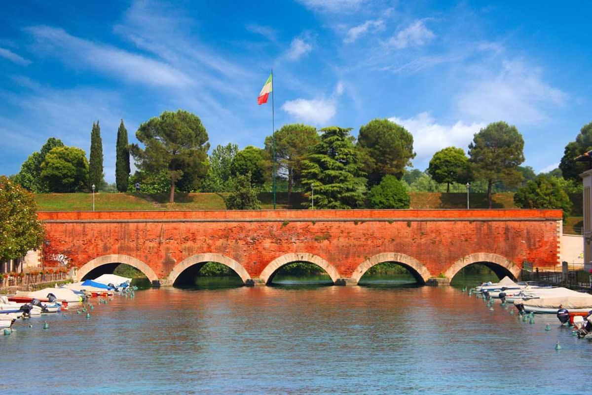 Acqua Verde Appartamenti بسكييرا ديل غاردا المظهر الخارجي الصورة